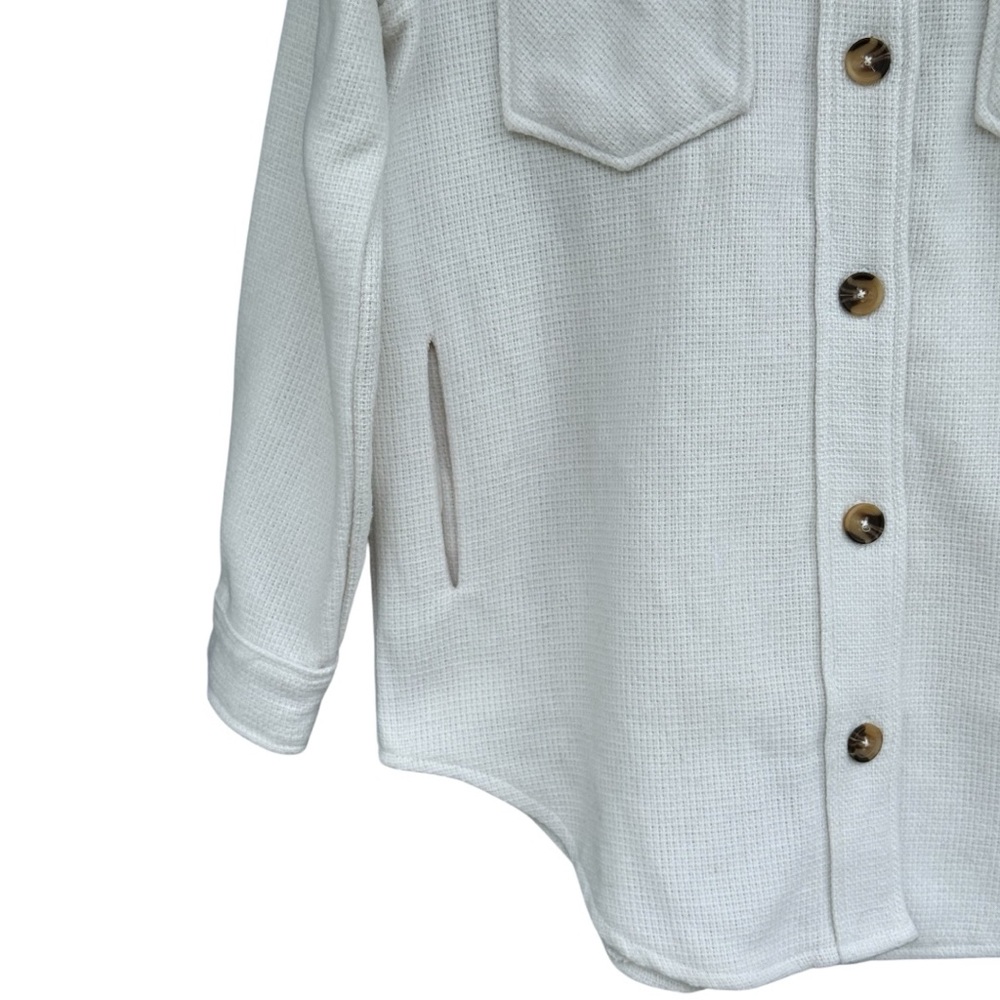 Winter Shacket | Small - Picture 4 of 10